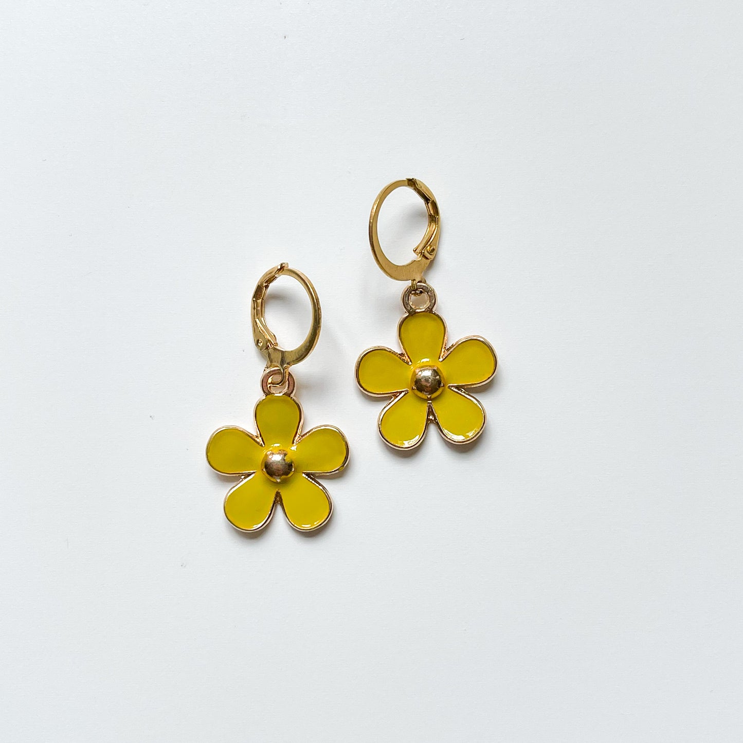 Friendly Flower Earrings