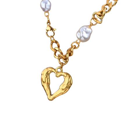 Golden Love Pearl & Chain Heart Necklace – 18K Gold-Plated Charm